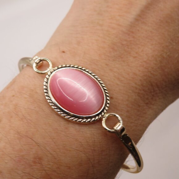 Jewelry - Silver Tone Faux Pink Cats Eye Bracelet
